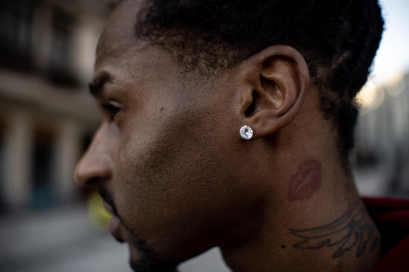 Joel Vieira (barbero, 29 años) asegura que el estilo sport es el que más le identifica.