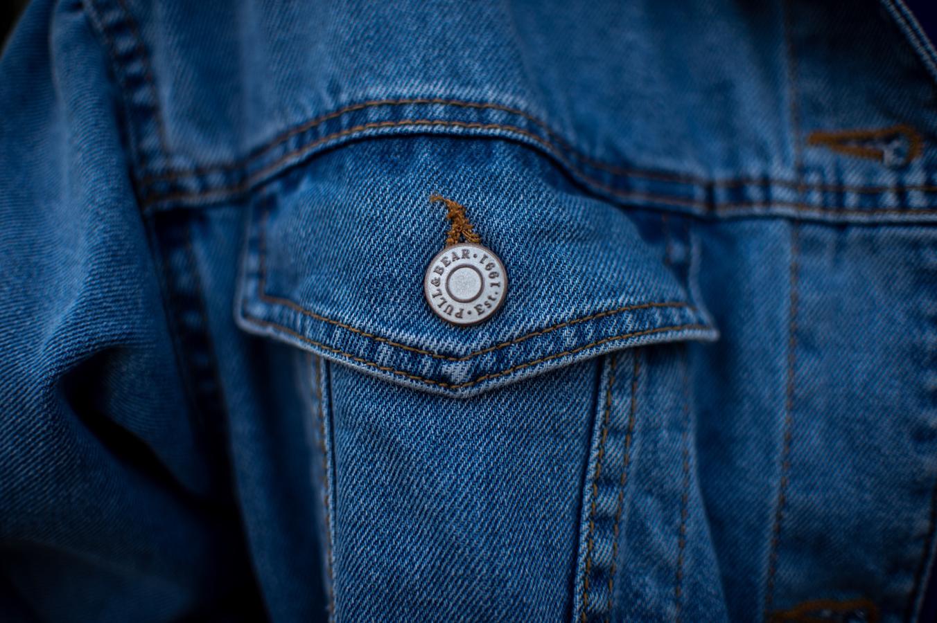 Nerea Merino (estudiante de Bellas Artes, 23 años) se siente cómoda con ropa deportiva y de colores vivos. 