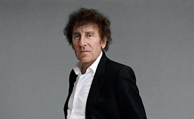 Alain Souchon.