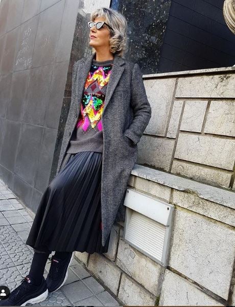 Los mejores looks de esta profesora de 56 años