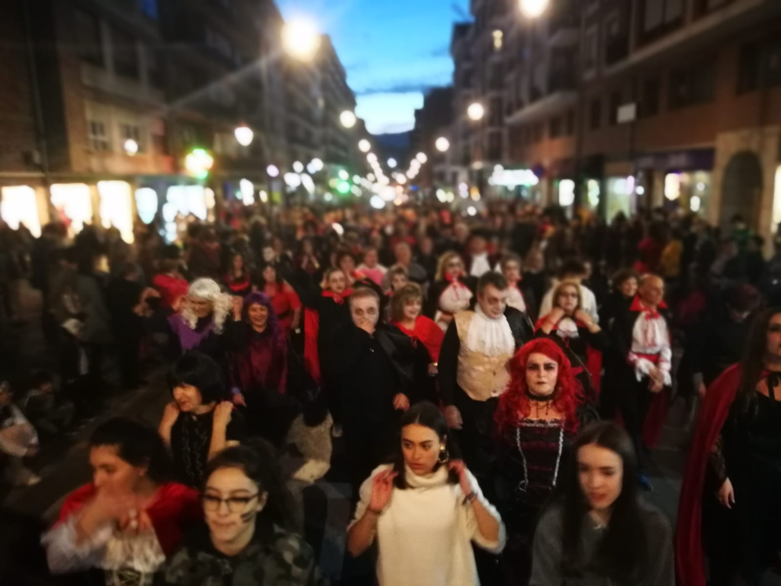 La localidad se sumergen en la fiesta más colorida y visual de todo el año