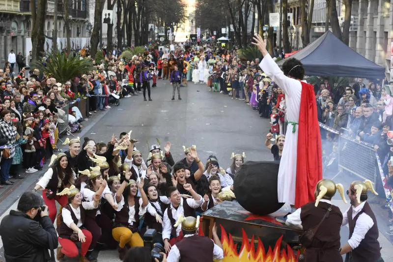 Bilbao, Mundaka, Barakaldo, Basauri... Los diferentes municipios vizcaínos se llenaron de color durante el fin de semana