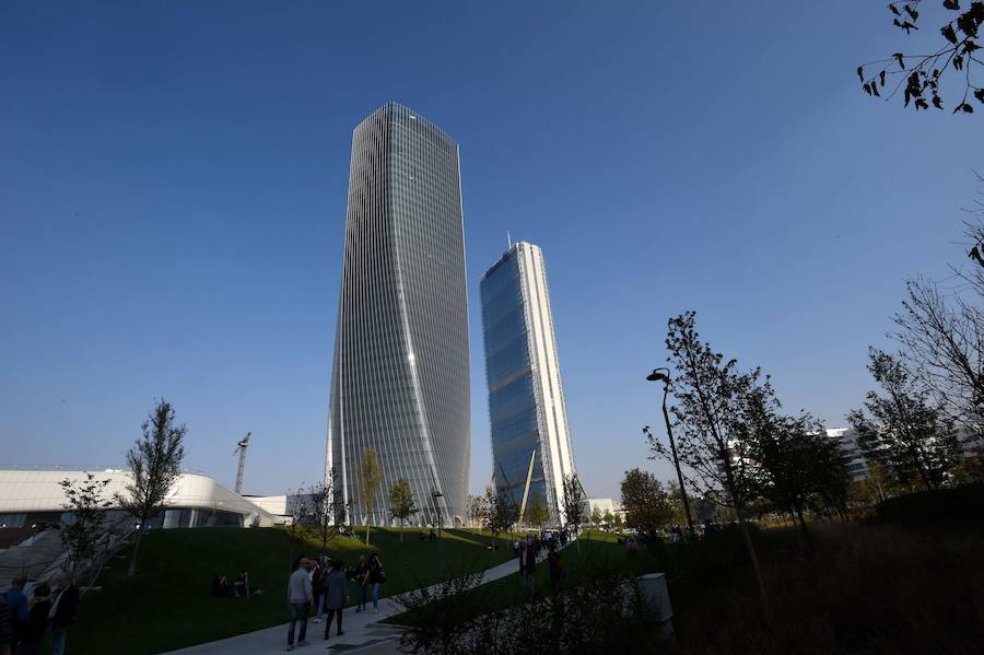 La Torre Allianz de Milán