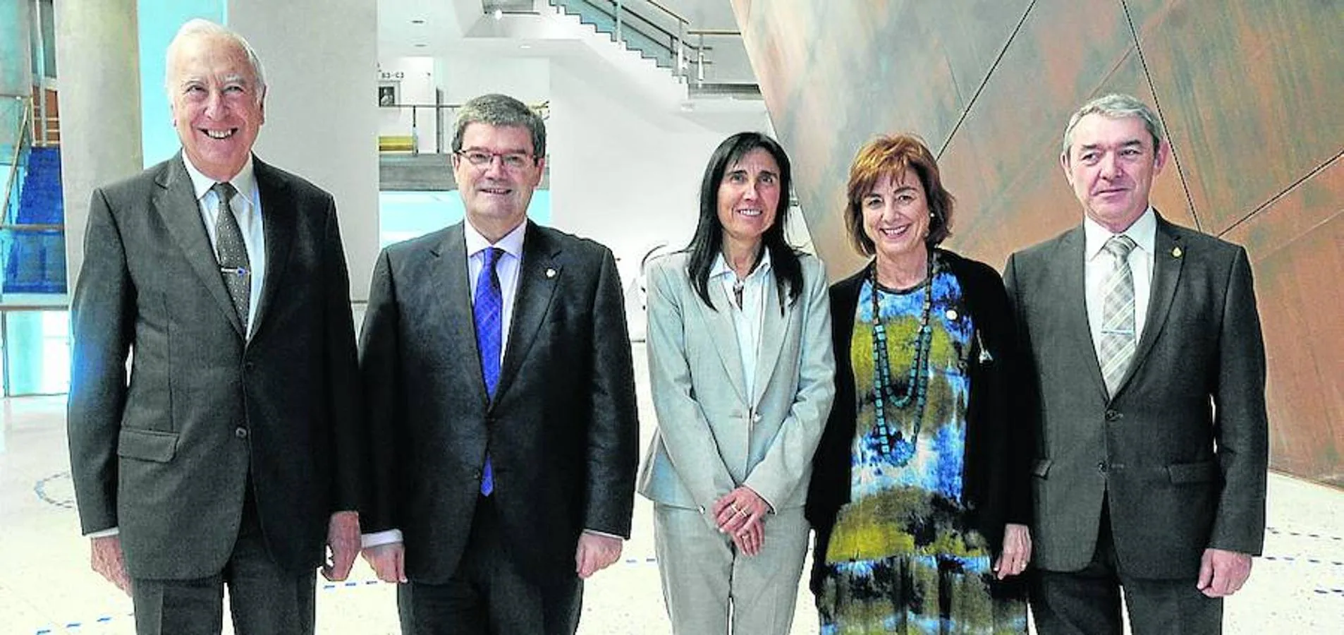 Fernando Querejeta, Juan Mari Aburto, Nekane Balluerka, Cristina Uriarte y Enrique Amezua. 