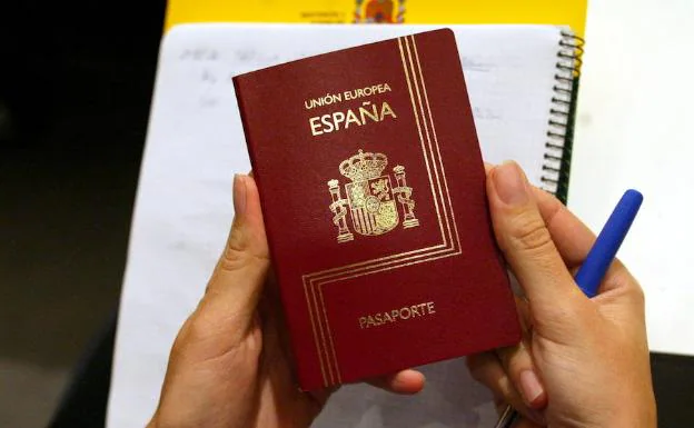 Empresarios con dos pasaportes 