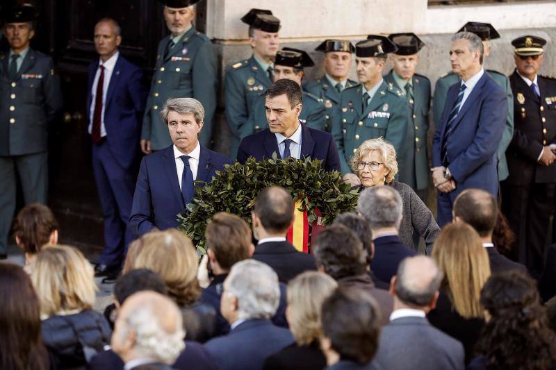 El 15 aniversario del atentado yihadista que costó la vida a 193 personas en la capital de España se ha conmemorado en distintos puntos de la ciudad con división entre los representantes políticos.