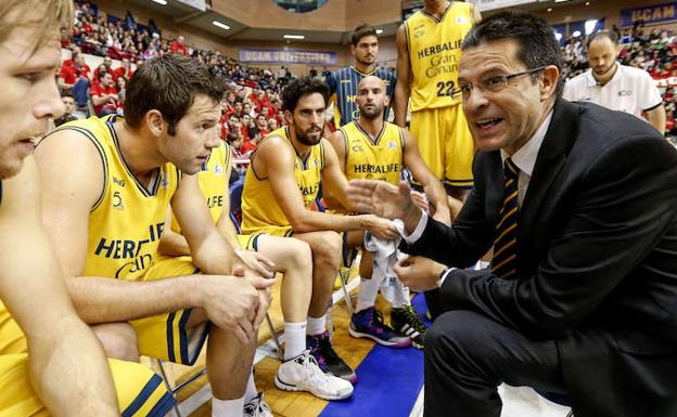 Pedro Martínez, en su segunda etapa como entrenador del Gran Canaria. 