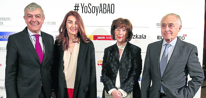 Carlos Gorria, Begoña Bernal, Delia Quintanilla y Txema Vázquez Eguskiza. 