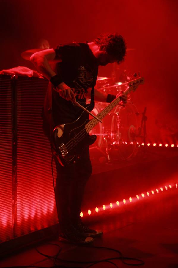 El grupo ofreció este martes su último concierto en la capital alavesa tras 25 años de carrera