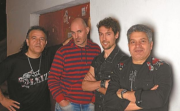 Félix Lasa, Ibon Sagarna, Mikel Lazkano y Antonio Rodríguez, los cuatro actuales componentes. 