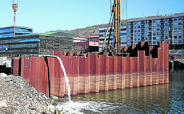 La cimentación, la parte más compleja, acabará en unas semanas. 