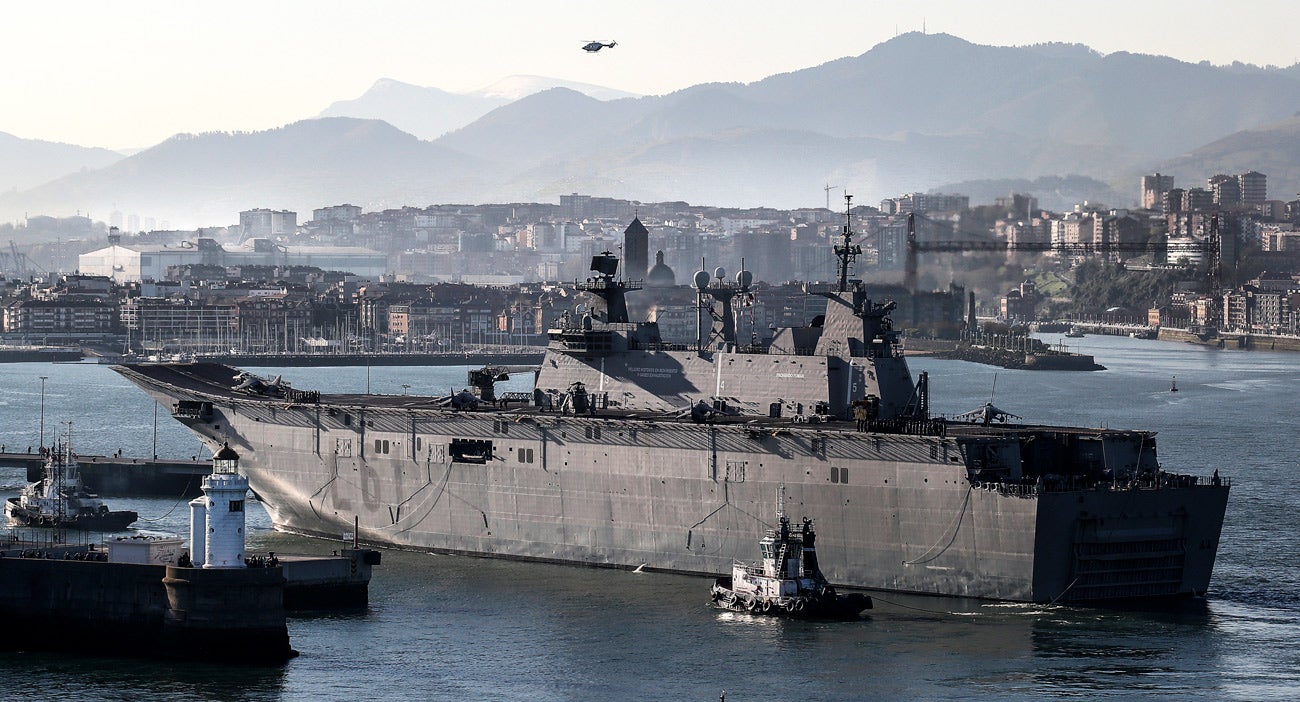 Fotos: El portaaviones &#039;Juan Carlos I&#039; llega a Getxo