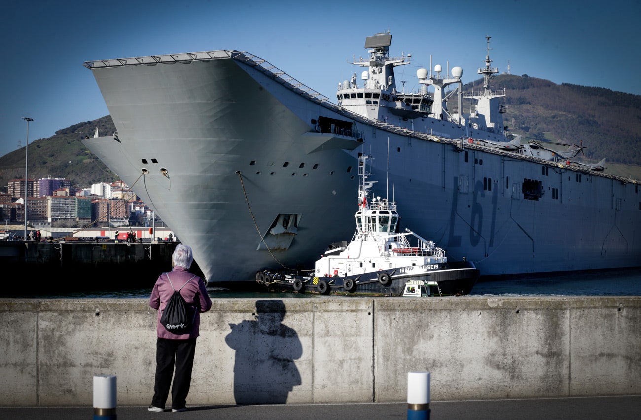 Fotos: El portaaviones &#039;Juan Carlos I&#039; llega a Getxo
