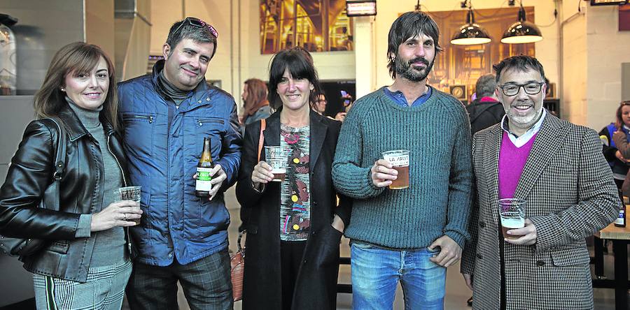 Mercedes Marcos, Alfredo Agunde, Irene Urkijo, Igor Mombiela y Aitor Lasa.