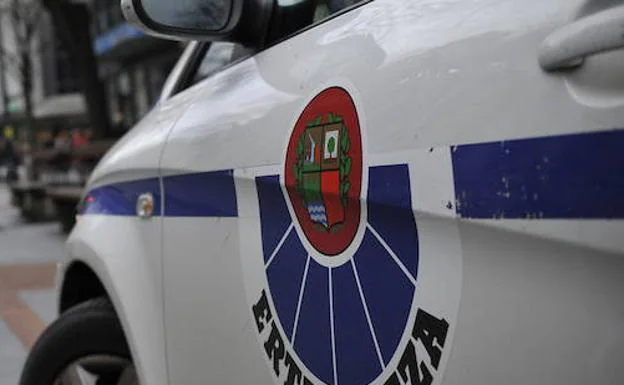 Dos detenidos en Santurtzi cuando trataban de robar en 15 trasteros