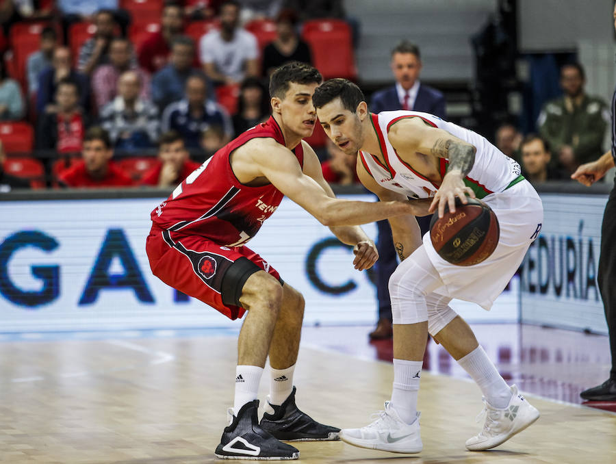 Fotos: Las mejores imágenes del Zaragoza - Baskonia