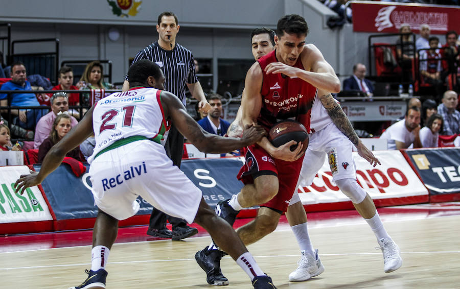 Fotos: Las mejores imágenes del Zaragoza - Baskonia