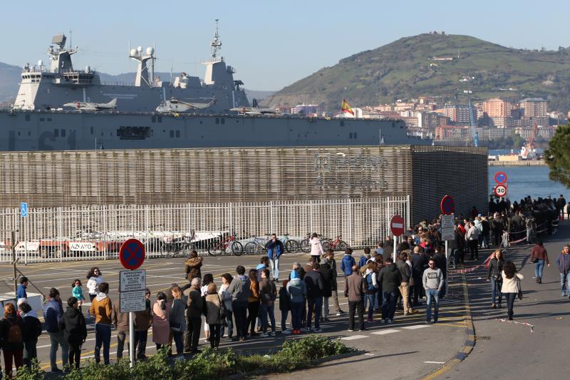 El barco mantendrá sus puertas abiertas para los curiosos hasta las 13:00 horas. 