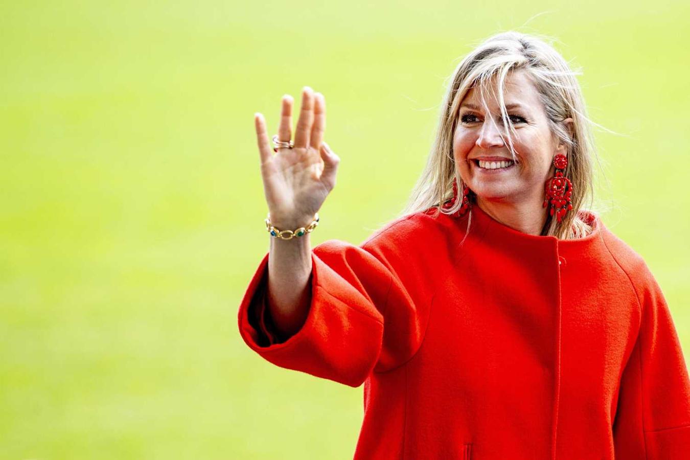 La reina Máxima de Holanda a su llegada a la apertura de la Semana del Dinero en Breda (Holanda). El objetivo de su celebración es que los jóvenes escolares aprendan a manejar dinero. 