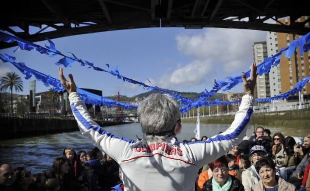 Paseo teatralizado por la ría el año pasado, actividad que se repetirá en esta edición. 