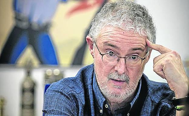 Adolfo 'Txiki' Muñoz, en la sede de ELA en Bilbao.