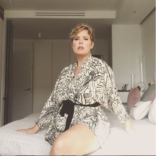 La presentadora bilbaína, fiel defensora del 'body positive', se inspira en la modelo Ashley Graham y vuelve a la carga en Instagram mostrando sus kilos de más