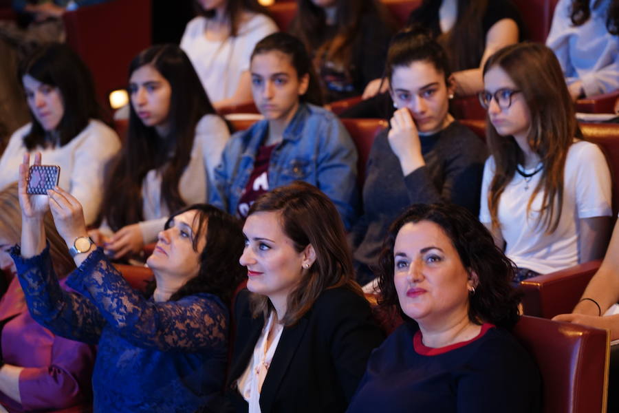 Público asistente a la jornada en el Auditorio del Museo Guggenheim.