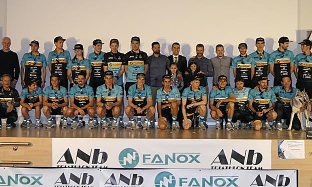 El equipo portugalujo realizó la presentación oficial de la plantilla el pasado día 15. Este año se refuerza con nueve fichajes y suma ya 24 integrantes. 