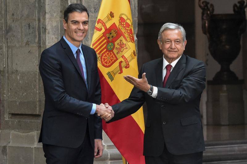Pedro Sánchez y Andrés Manuel López Obrador, durante una reunión en enero.