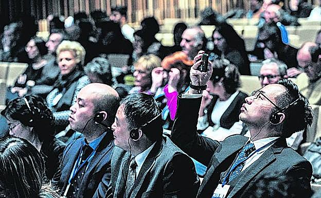 150 congresistas de 15 países asisten a la convención. 