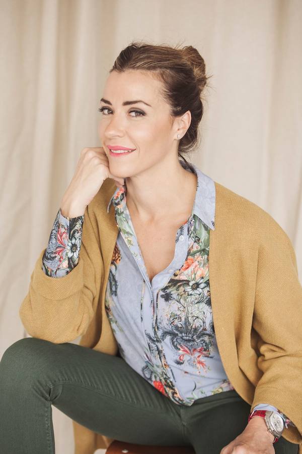 La exmodelo bilbaína, reconvertida en empresaria de éxito, es feliz el día que no tiene que maquillarse ni peinarse, le «espanta» ir de compras y nunca se pondría un vaquero roto