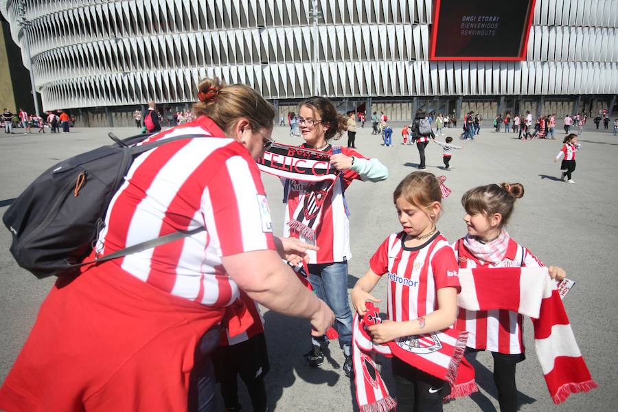 La hinchada rojiblanca ha acudido al choque contra Levante