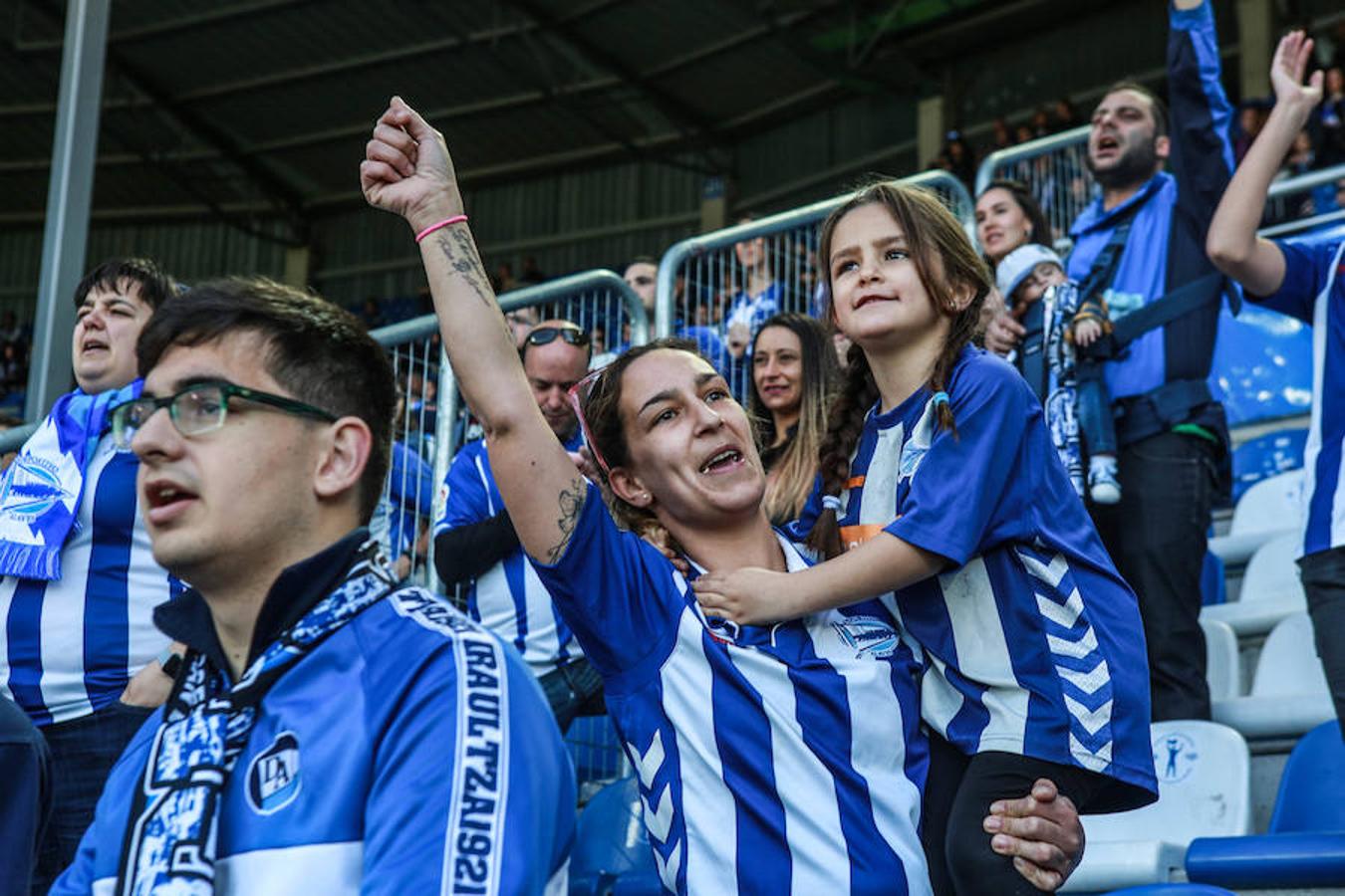 Fotos: Fiesta del fútbol femenino en Mendizorroza