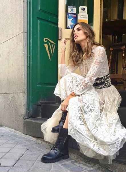 La presentadora suele recurrir a prendas cómodas y versátiles para conseguir looks naturales y frescos