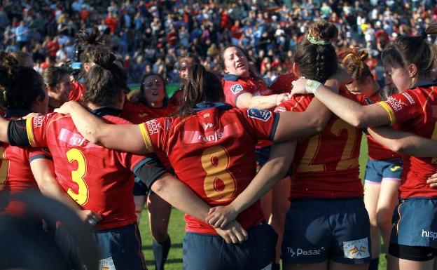 Las 'leonas' se hacen de nuevo con el título continental en Madrid desatando la locura en las gradas. 