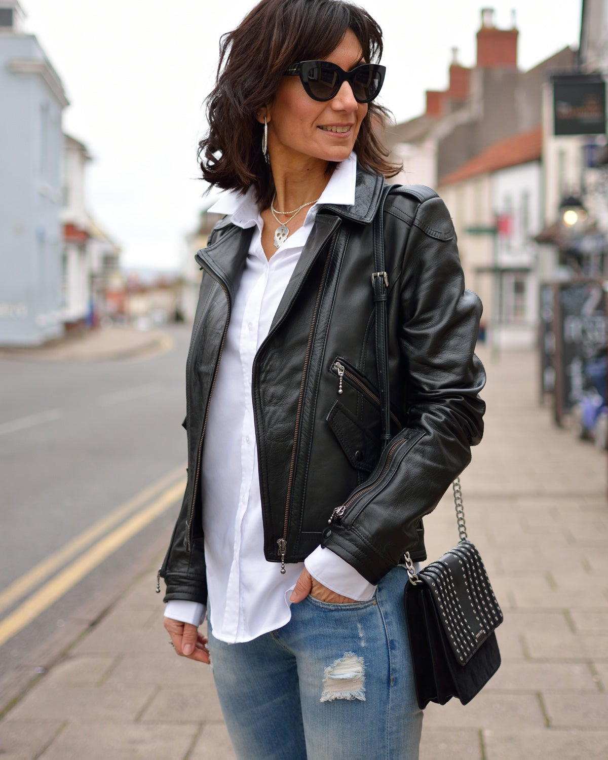 Esta getxotarra ha hecho de su cuenta de Instagram un espejo del estilo vizcaíno en el que se miran cada vez más mujeres de Reino Unido