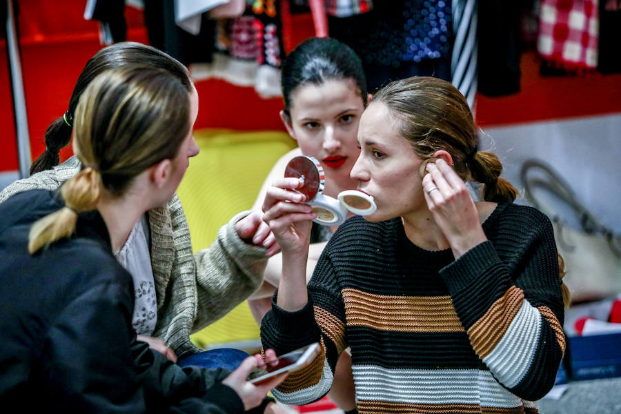 Nos colamos en el 'backstage' de la Semana de la Moda vitoriana antes de que comience