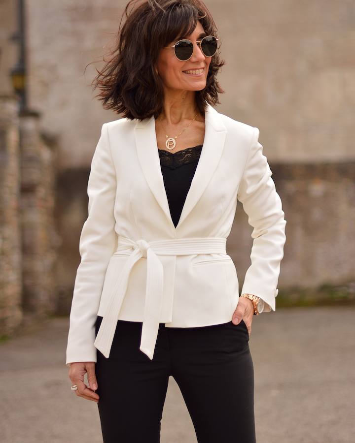 Esta getxotarra ha hecho de su cuenta de Instagram un espejo del estilo vizcaíno en el que se miran cada vez más mujeres de Reino Unido