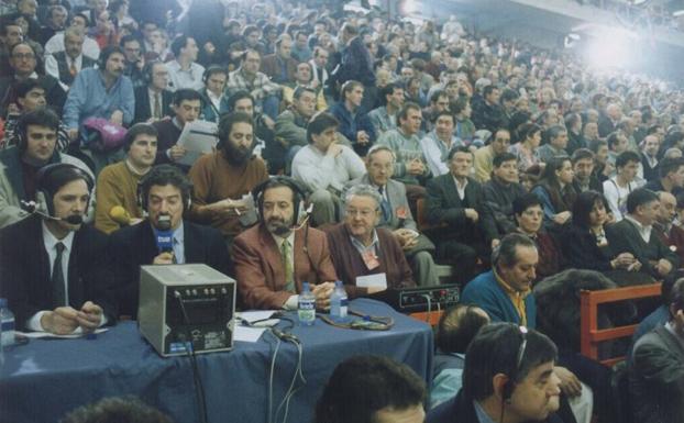 Vista delOgueta en aquella mañana de 1994, en la que el frontón estuvo a rebosar. 