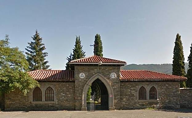 La iluminación nocturna del cementerio de Amurrio se va a revisar. 