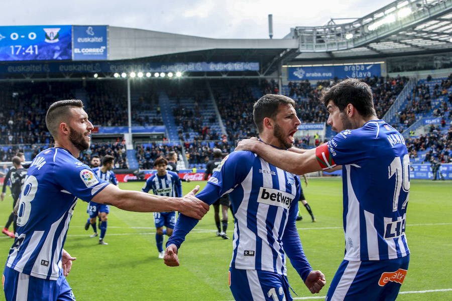 Imágenes correspondientes al partido de LaLiga Santander 2018-2019 disputado en el estadio de Mendizorroza