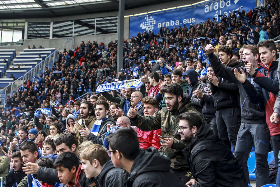 Imágenes correspondientes al partido de LaLiga Santander 2018-2019 disputado en el estadio de Mendizorroza