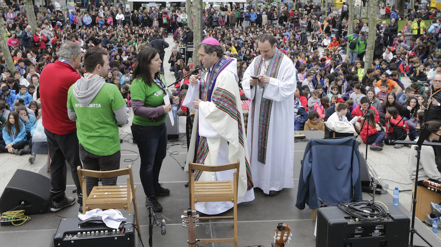 Fotos: Las imágenes de la fiesta de los scauts en Santurtzi