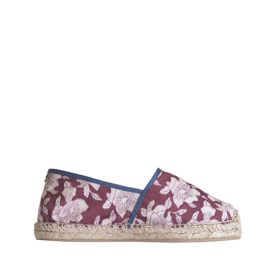 La industria de la moda intenta contentar a una clientela concienciada con el medio ambiente con piezas «éticas y naturales» y fabricadas sin materiales de origen animal