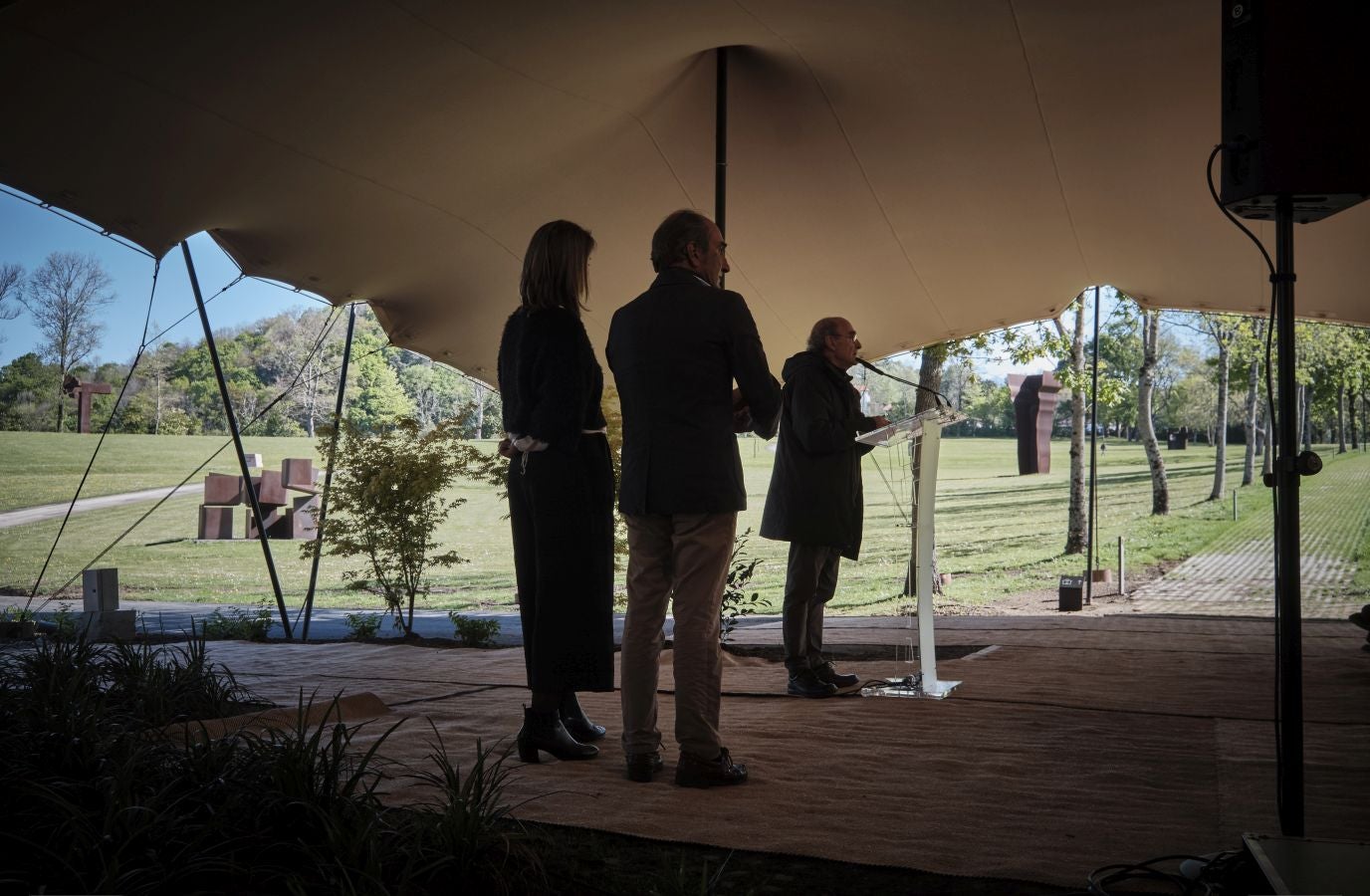 Los responsables del remodelado museo de Zabalaga presentan las nuevas instalaciones y la exposición inaugural antes de su reapertura al público