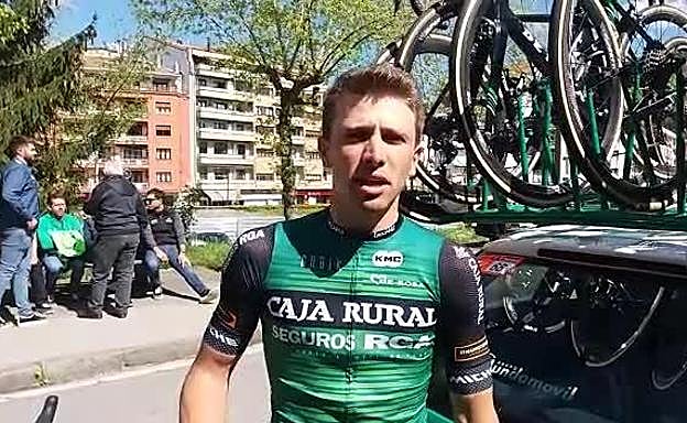 Jonathan Lastra muestra el camino hacia Arrigorriaga