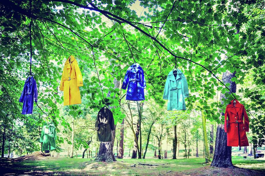 Esta prenda se reinventa con multitud de colores para aportar alegría a los días grises