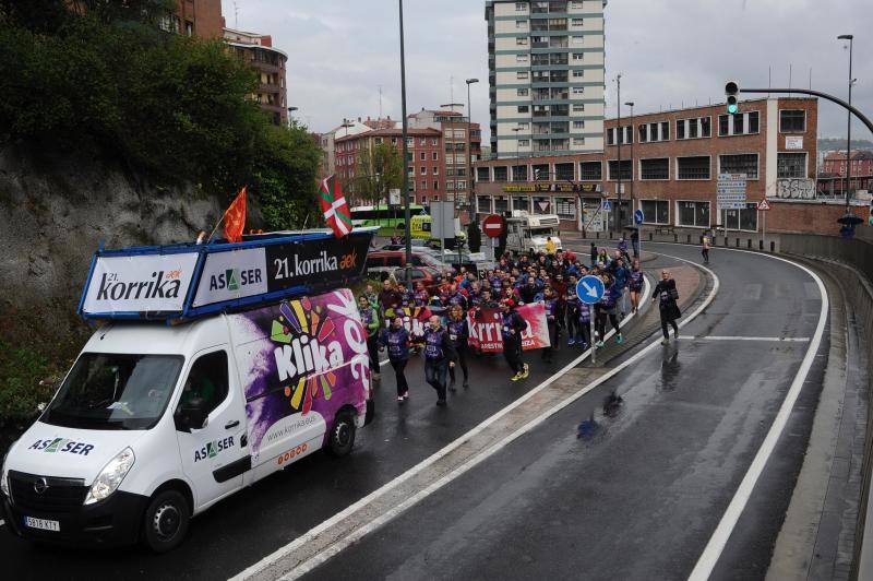 Las mejores instantáneas de la marcha en favor del euskera en la capital vizcaína