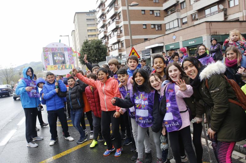 Las mejores instantáneas de la marcha en favor del euskera en la capital vizcaína