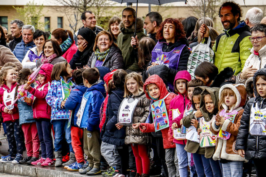 Fotos: La Korrika Txiki llega a Vitoria